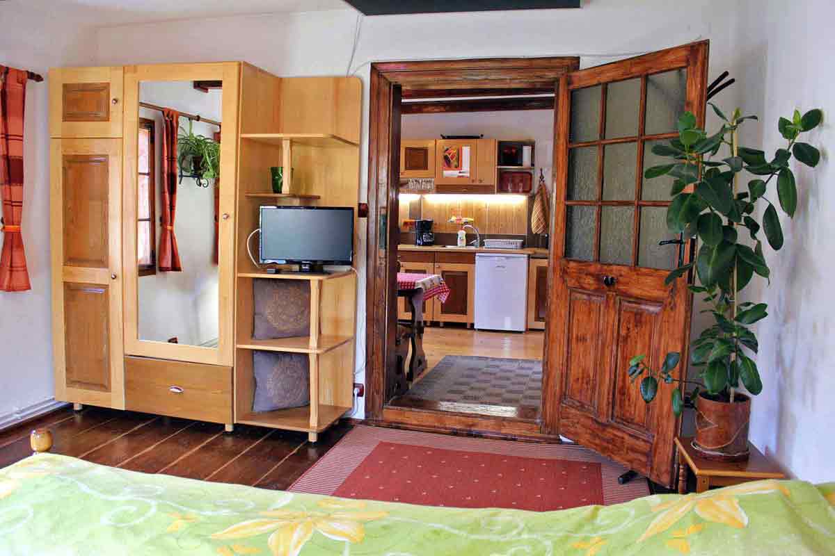 transylvania farmhouse | romania self catering holiday cottages to rent