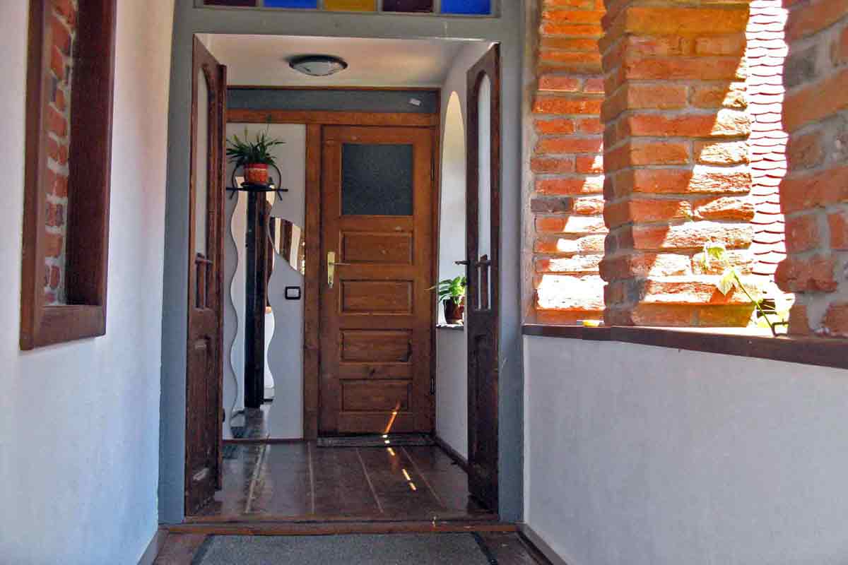 romania singles holidays to transylvania | self catering holiday cottages to rent