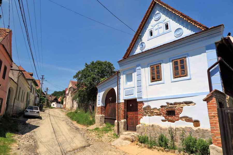 romania farm stay holidays families an kids in a secluded transylvania village