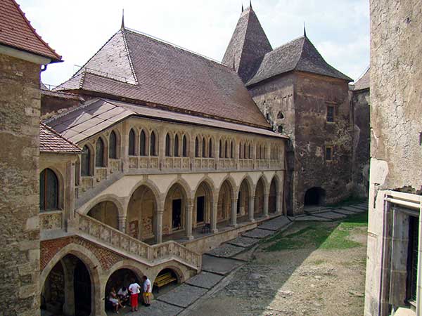 transylvania castles romania fortresses