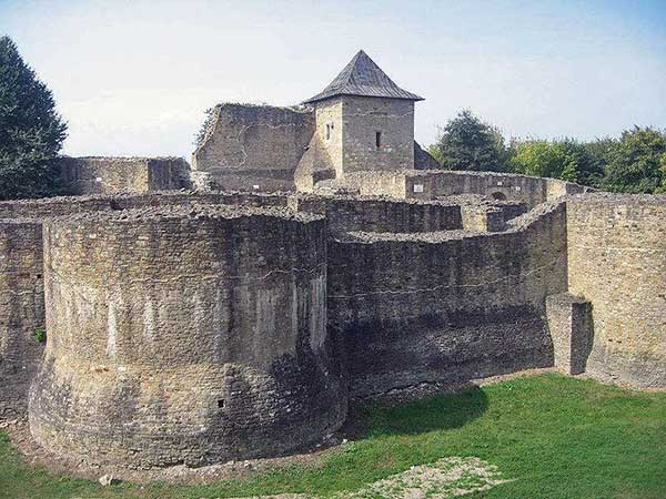 romania castles transylvania
